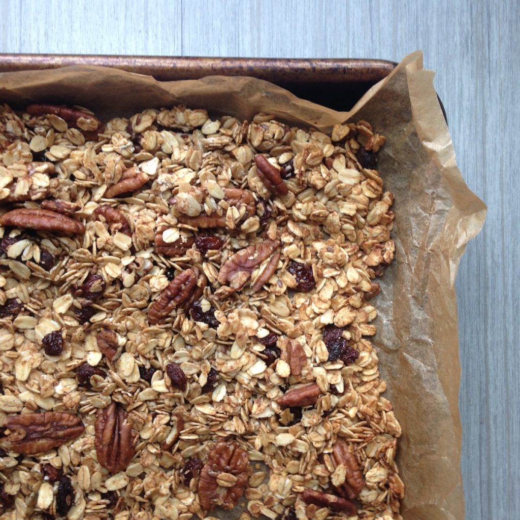 Raisin pecan granola bake